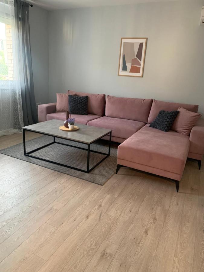 Novoureden Stan U Vitezu Apartment Luaran gambar