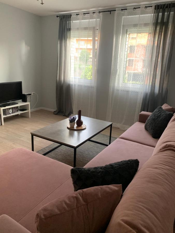Novoureden Stan U Vitezu Apartment Luaran gambar
